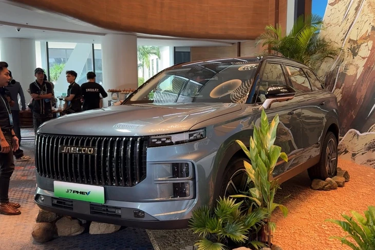 Jaecoo J7 PHEV Giảm Giá 90 Triệu Đồng, Cạnh Tranh Gay Gắt Trong Phân Khúc SUV