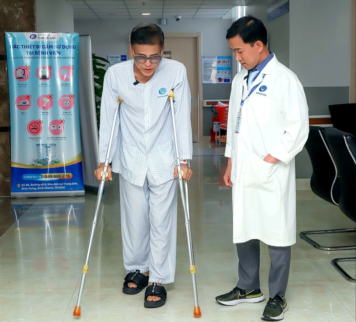MC Thanh Bạch Nhập Viện Cấp Cứu Sau Cú Ngã Nghiêm Trọng
