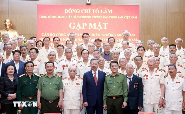 Tổng Bí thư Tô Lâm: Hướng tới miễn viện phí cho tất cả người dân