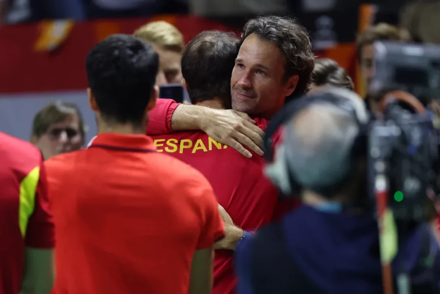 Carlos Alcaraz kế thừa Nadal
