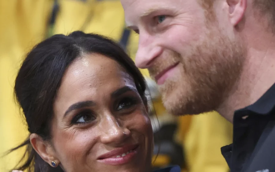 Hoàng tử Harry và Meghan Markle