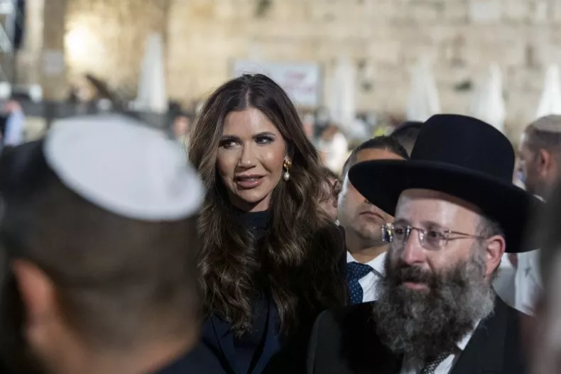 Iran cảnh báo tấn công Israel