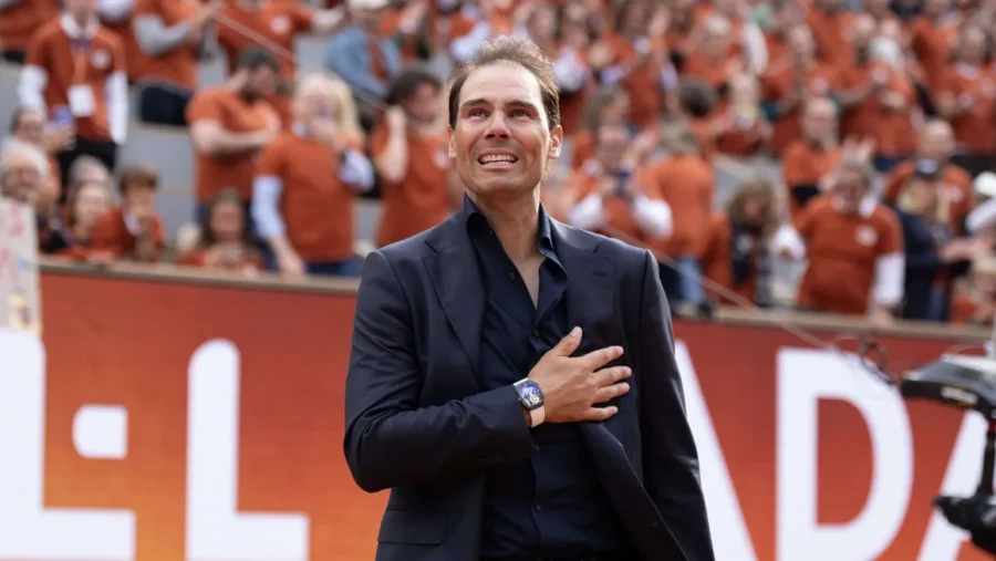 Rafael Nadal chia tay Roland Garros