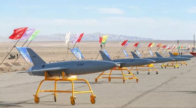 máy bay không người lái Iran