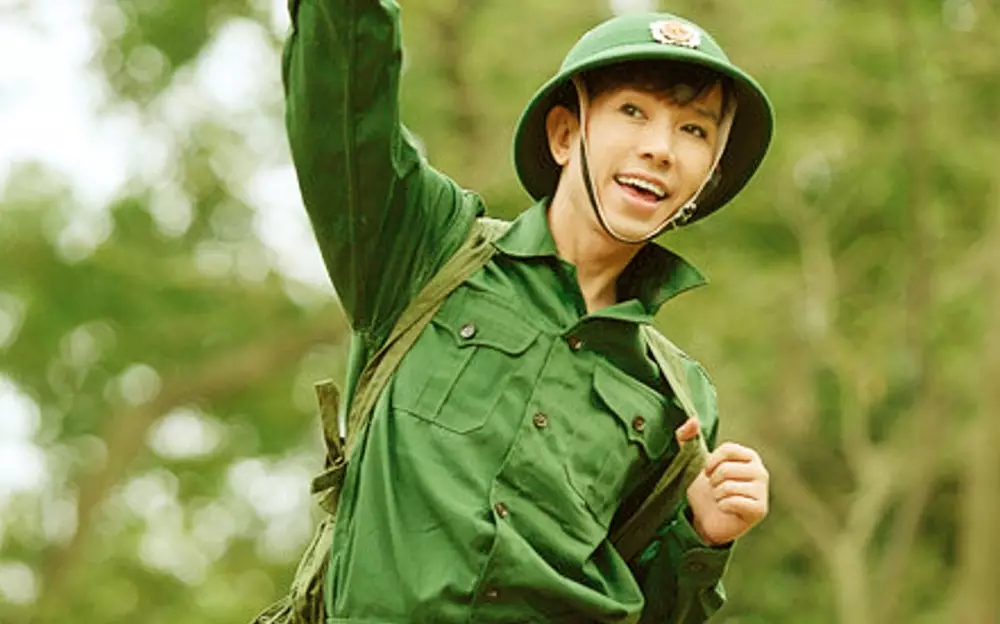 Từ chàng trai nghèo đến biệt thự 200 tỷ: Hành trình của ca sĩ Long Nhật