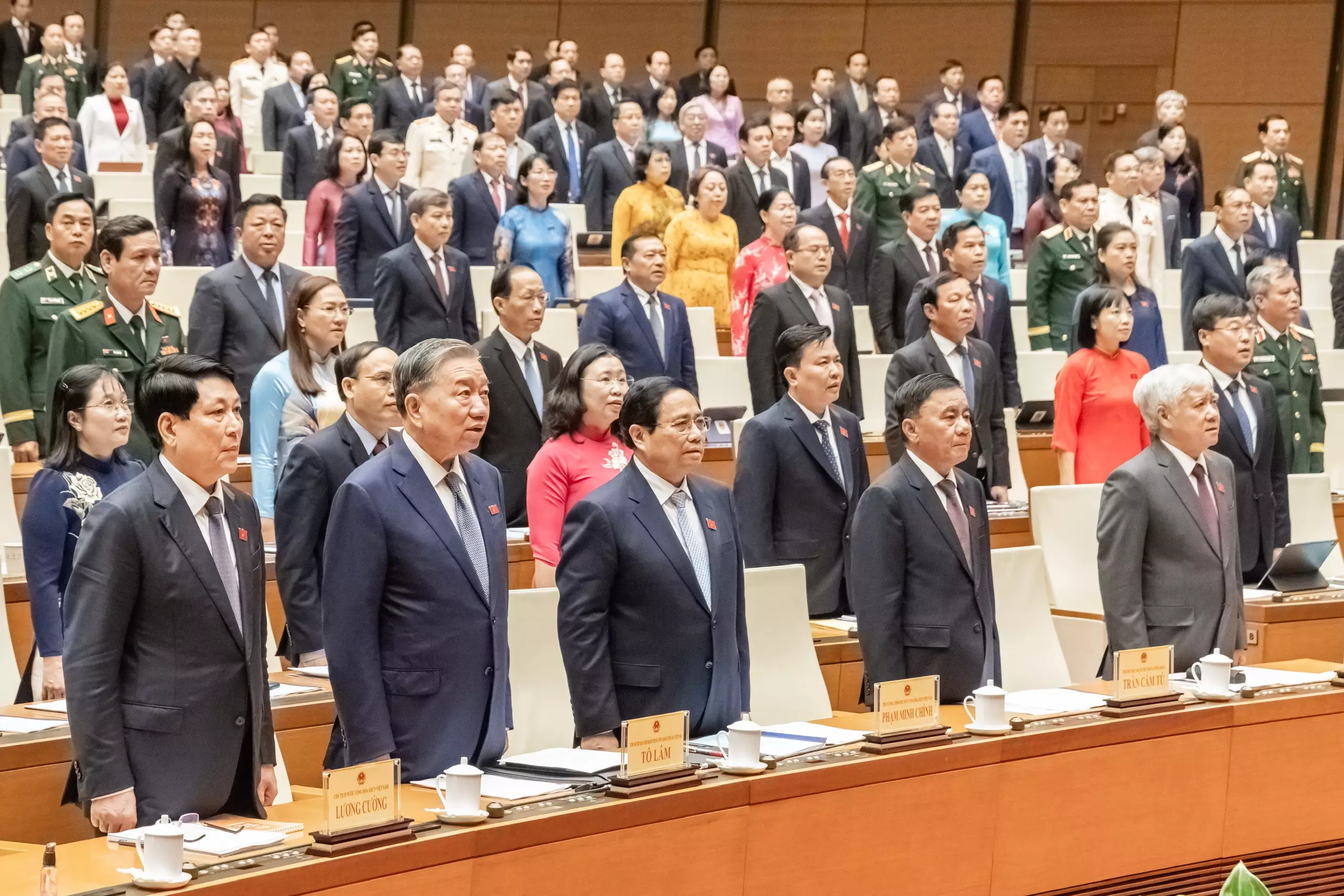 Việt Nam đàm phán thuế đối ứng với Mỹ, hướng mục tiêu tăng trưởng 8%