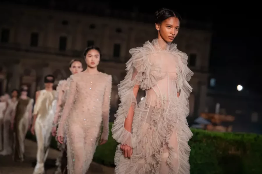 Dior bổ nhiệm Jonathan Anderson làm giám đốc sáng tạo, mở ra chương mới cho nhà mốt Pháp