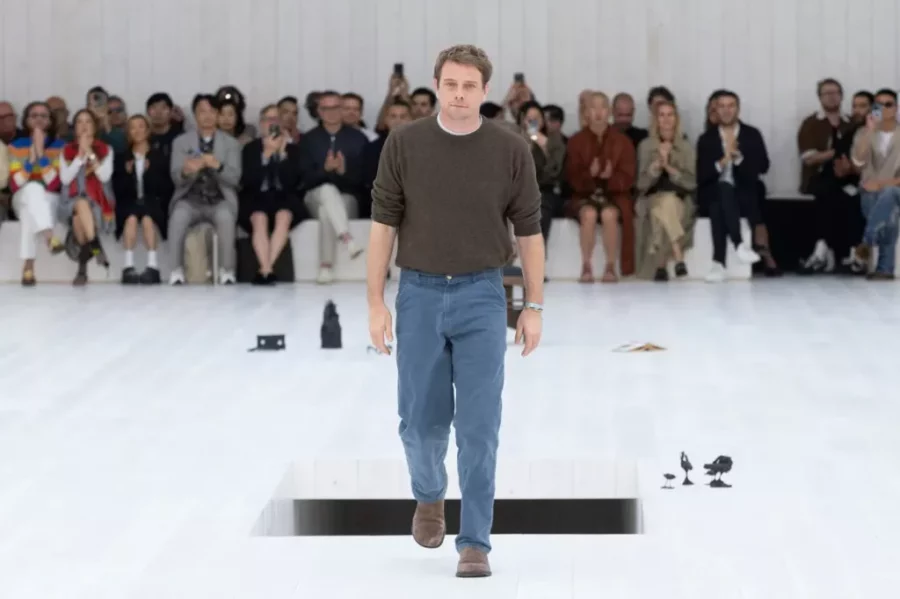 Dior bổ nhiệm Jonathan Anderson làm giám đốc sáng tạo, mở ra chương mới cho nhà mốt Pháp