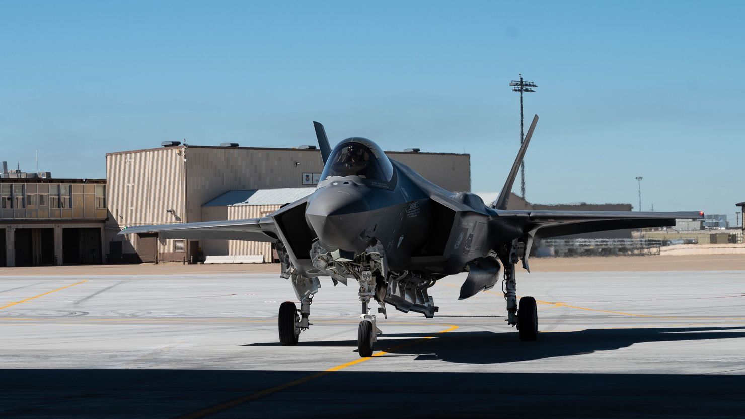 Anh mua 12 chiến đấu cơ F-35A để tham gia sứ mệnh hạt nhân NATO - Hình ảnh minh họa