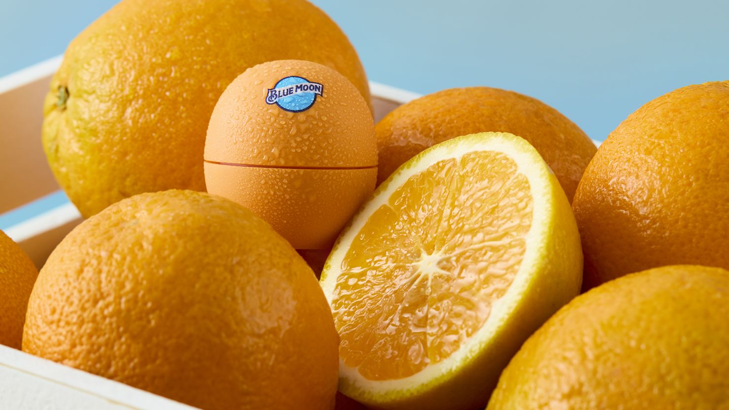 Blue Moon ra mắt son dưỡng môi vị cam độc đáo hợp tác cùng Eos - Hình ảnh minh họa