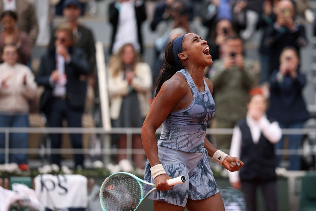 Coco Gauff ngược dòng ngoạn mục hạ Sabalenka, vô địch Pháp mở rộng 2025 - Hình ảnh minh họa
