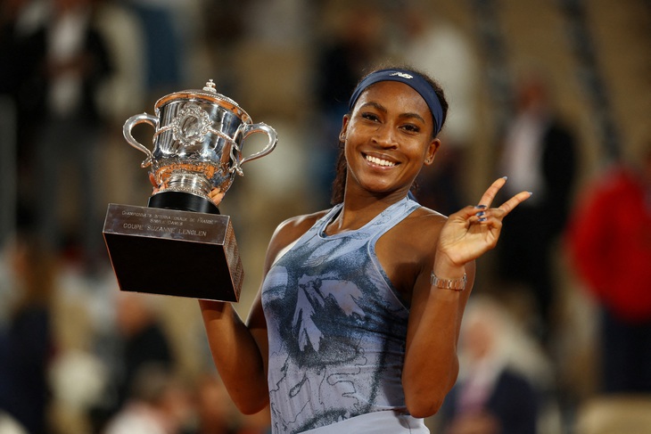 Coco Gauff ngược dòng ngoạn mục hạ Sabalenka, vô địch Pháp mở rộng 2025 - Hình ảnh minh họa
