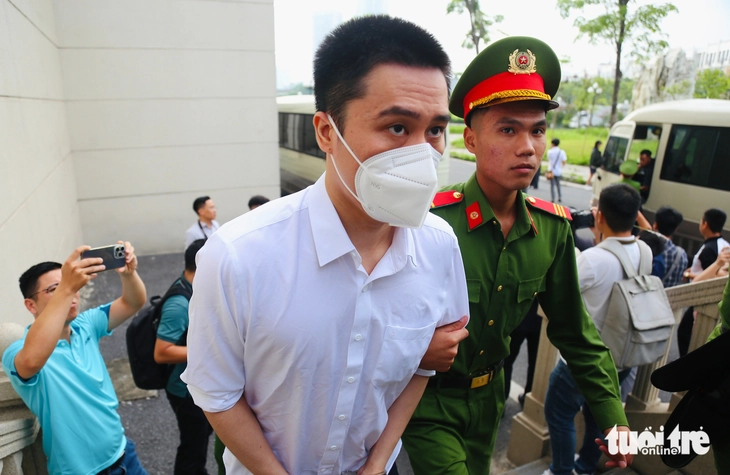 Cựu Bí thư Vĩnh Phúc Hoàng Thị Thúy Lan và loạt lãnh đạo hầu tòa trong đại án Phúc Sơn - Hình ảnh minh họa