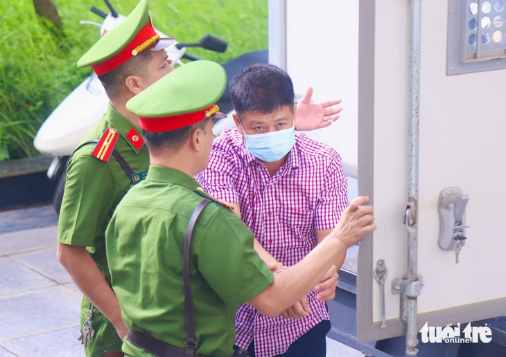 Cựu Bí thư Vĩnh Phúc Hoàng Thị Thúy Lan và loạt lãnh đạo hầu tòa trong đại án Phúc Sơn - Hình ảnh minh họa