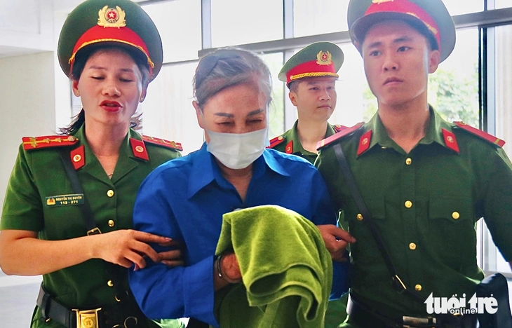 Cựu Bí thư Vĩnh Phúc Hoàng Thị Thúy Lan và loạt lãnh đạo hầu tòa trong đại án Phúc Sơn - Hình ảnh minh họa