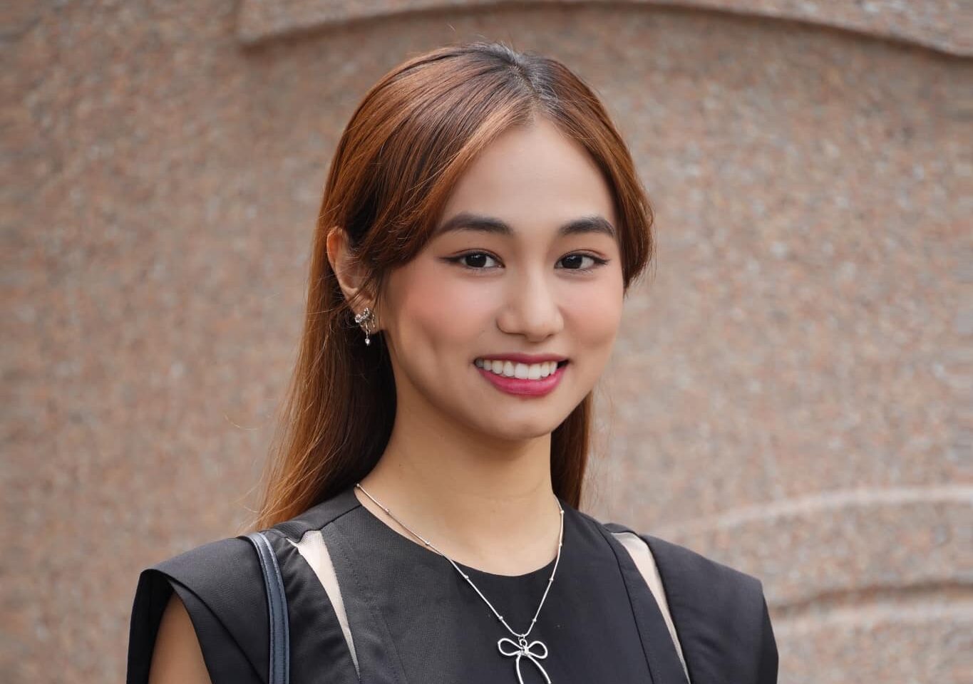 Diễn viên Ngân Hoà