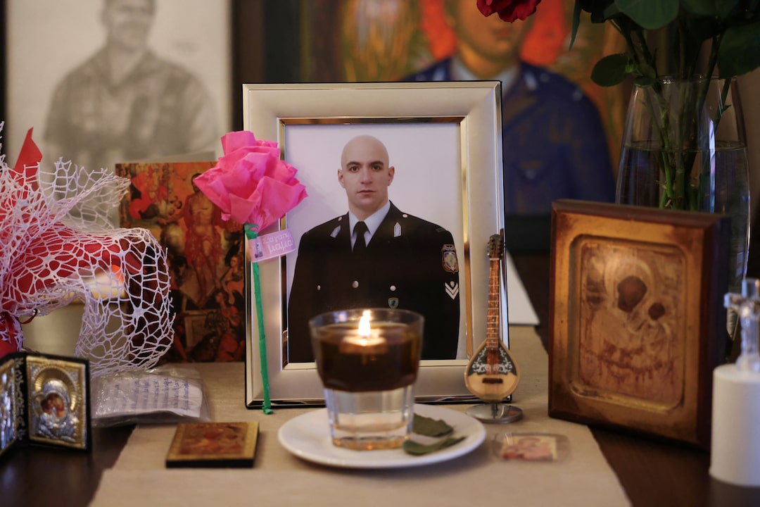 Điều tra côn đồ bóng đá Hy Lạp hé lộ mạng lưới ma túy và tống tiền - Hình ảnh minh họa