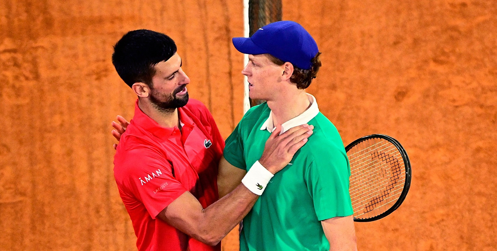 Djokovic dừng bước trước Sinner ở bán kết Roland Garros 2025 - Hình ảnh minh họa
