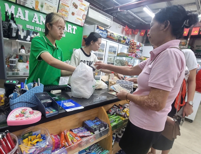 Gần 3.000 hộ kinh doanh Hà Nội ngừng hoạt động, ngành thuế phản hồi - Hình ảnh minh họa