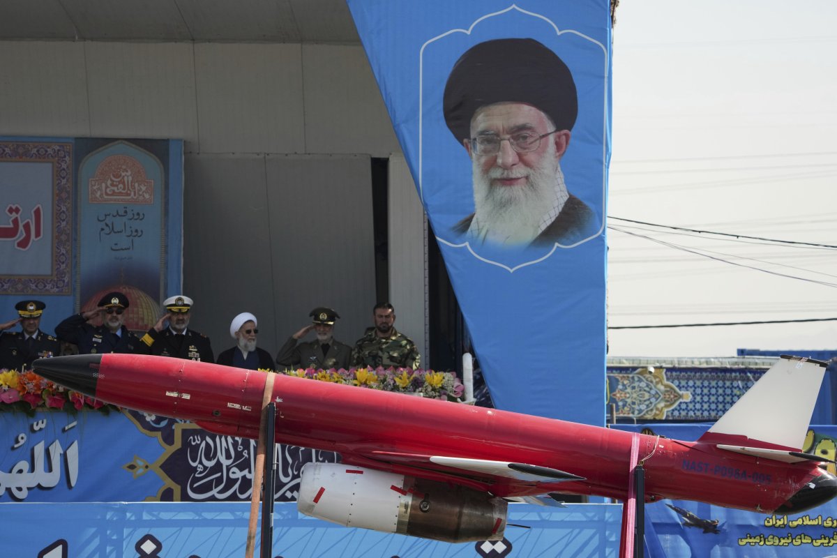 Iran cảnh báo tấn công lực lượng Mỹ nếu Israel đánh cơ sở hạt nhân - Hình ảnh minh họa