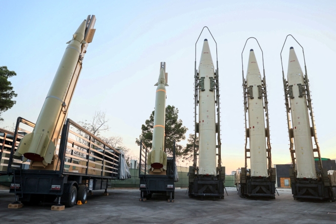 Iran tuyên bố buộc đối phương chấp nhận ngừng bắn sau phản công tên lửa - Hình ảnh minh họa