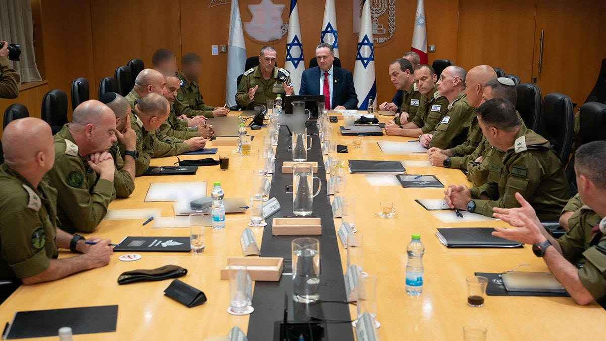 Israel không kích cơ sở hạt nhân Natanz, khơi mào căng thẳng mới với Iran - Hình ảnh minh họa