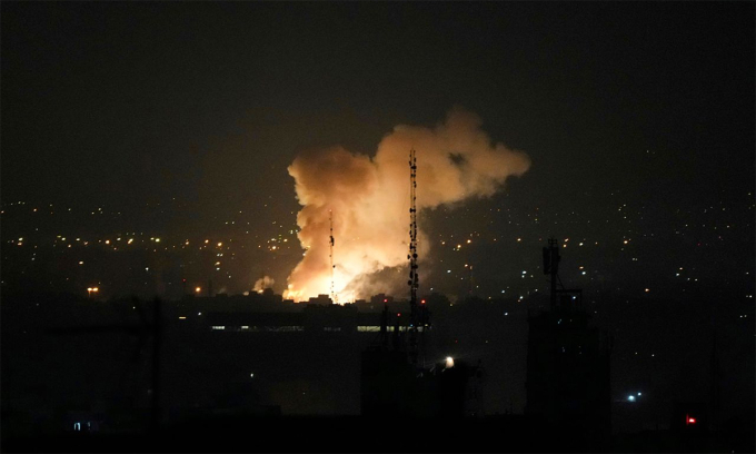 Israel tấn công các cơ sở hạt nhân và lãnh đạo quân sự Iran giữa nguy cơ trả đũa vùng Trung Đông - Hình ảnh minh họa