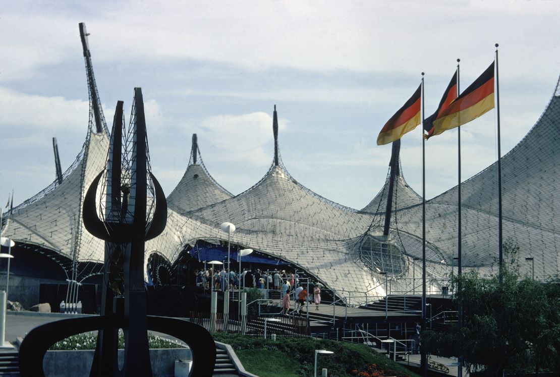 Kiến trúc sư từng lái xe ủi tại Expo 1970, nay thiết kế gian hàng phá kỷ lục tại Osaka 2025 - Hình ảnh minh họa