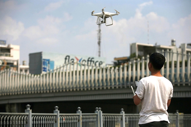 Luật mới siết chặt quản lý UAV, yêu cầu đăng ký và cấp phép bay - Hình ảnh minh họa