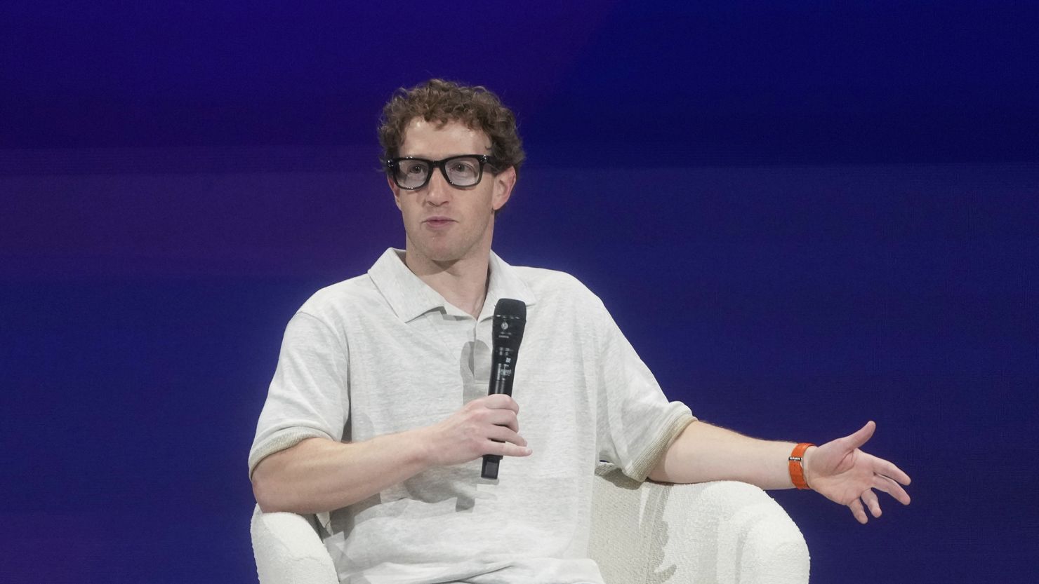 Mark Zuckerberg xây dựng đội phát triển ‘siêu trí tuệ’ nhằm cạnh tranh trong cuộc đua AI toàn cầu - Hình ảnh minh họa
