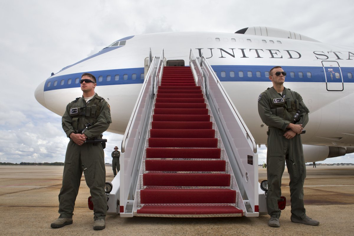 'Máy bay ngày tận thế' E-4B đến Washington giữa căng thẳng Mỹ - Iran - Hình ảnh minh họa