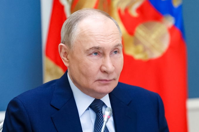 Nga tuyên bố trả đũa Ukraine sau loạt tấn công sân bay và phá hoại cầu đường sắt - Hình ảnh minh họa