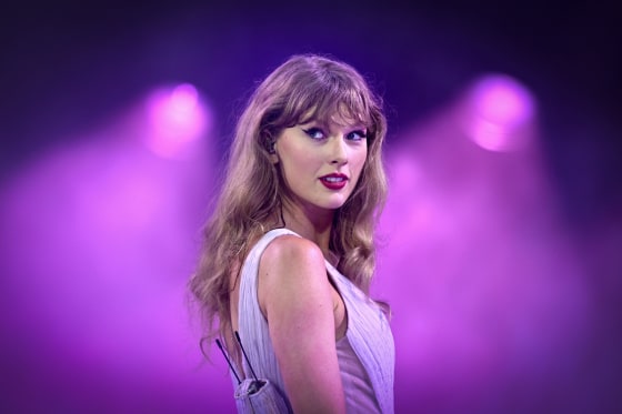 Taylor Swift bất ngờ biểu diễn "Shake It Off" tại sự kiện từ thiện ở Nashville - Hình ảnh minh họa