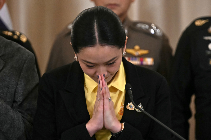 Thủ tướng Thái Lan cúi đầu xin lỗi vì rò rỉ điện đàm với ông Hun Sen - Hình ảnh minh họa