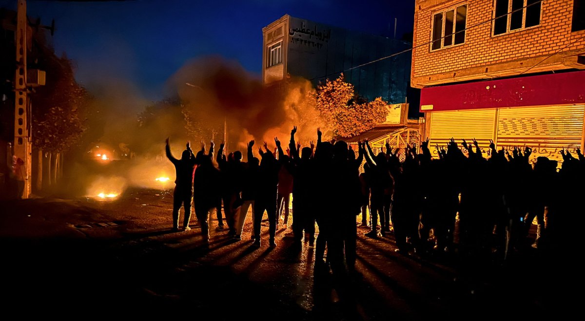 Học thuyết rạn nứt: Israel đang tính kế hoạch làm suy yếu Iran từ bên trong như thế nào? - Hình ảnh minh họa