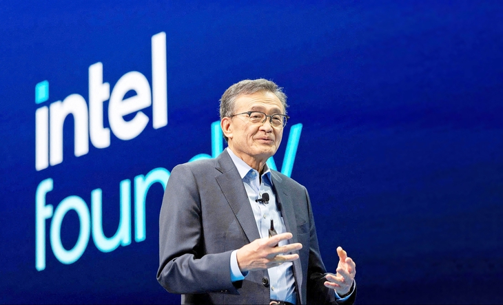 Intel cải tổ toàn diện để tái định vị trong ngành bán dẫn toàn cầu - Hình ảnh minh họa