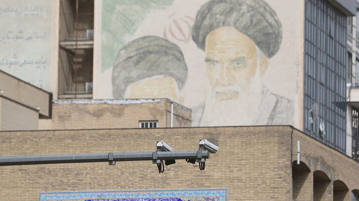 Iran gia tăng đàn áp theo mô hình khép kín kiểu Triều Tiên sau xung đột với Israel - Hình ảnh minh họa