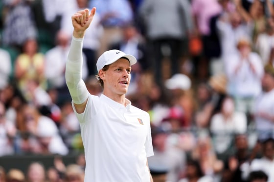 Jannik Sinner đánh bại Ben Shelton, giành vé vào bán kết Wimbledon - Hình ảnh minh họa