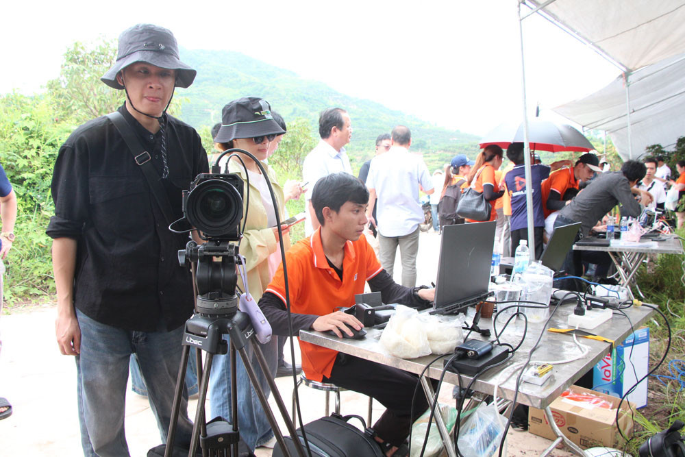Lãnh đạo Bắc Giang tiên phong livestream, tiêu thụ nhanh hàng chục tấn vải thiều - Hình ảnh minh họa