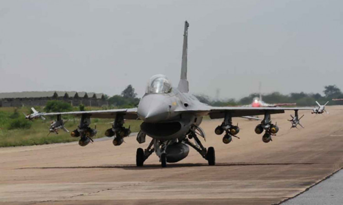 Thái Lan dùng F-16 không kích bộ binh Campuchia giữa căng thẳng biên giới - Hình ảnh minh họa