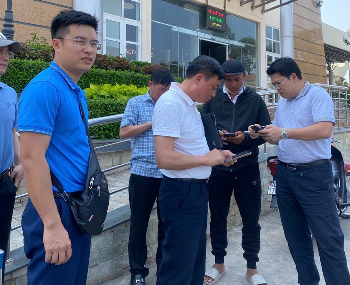 Triệt phá đường dây tống tiền bằng clip nhạy cảm xuyên quốc gia - Hình ảnh minh họa