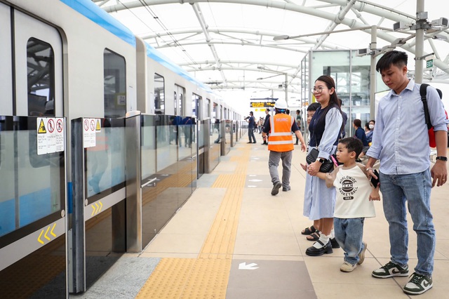 TP.HCM muốn biến ga metro thành “trạm dừng chân” du lịch và thương mại hiện đại - Hình ảnh minh họa