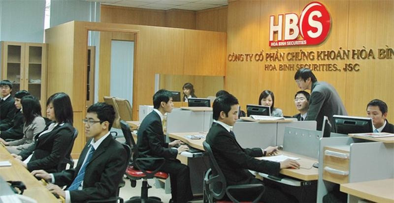 Vụ chiếm đoạt 5.900 tỷ tại Chứng khoán Hòa Bình: Kế hoạch hoàn hảo? - Hình ảnh minh họa